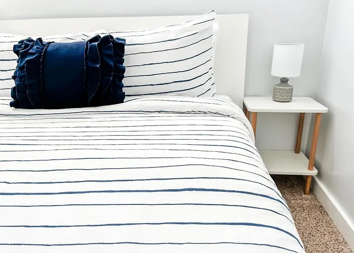 Anchors Away - Relaxing Cottage Minutes From Lake