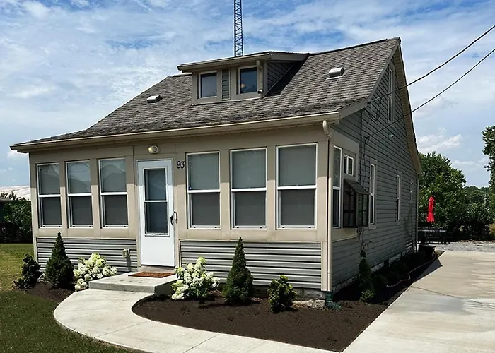 Buckeye Lake 3 Bedroom, Sleeps 6, Lg Bath, Kitchen