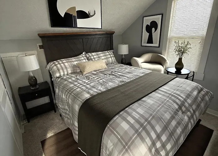 Buckeye Lake 3 Bedroom, Sleeps 6, Lg Bath, Kitchen